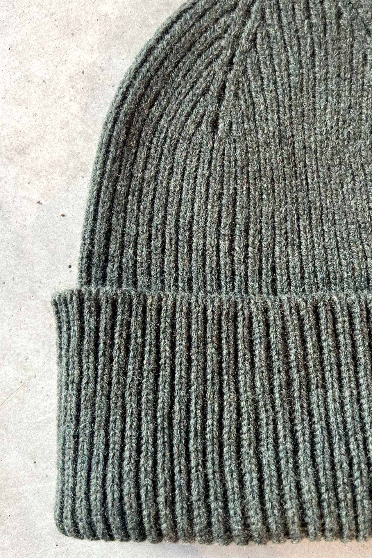 Seamless Unisex Hat from recycled wool | Green